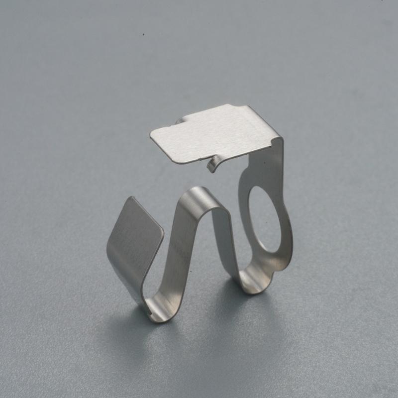 Metal clips Bending parts 
